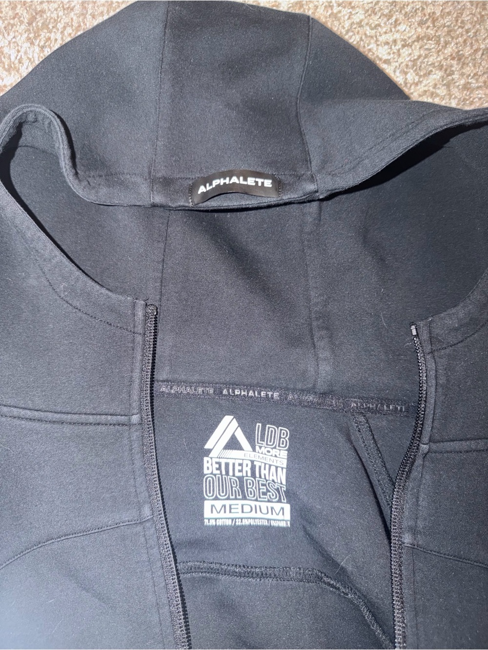 Alphalete black cropped zip up - Picture 2 of 5